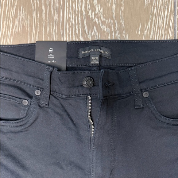 Banana Republic Men's Dark Jeans - Picture 2 of 4